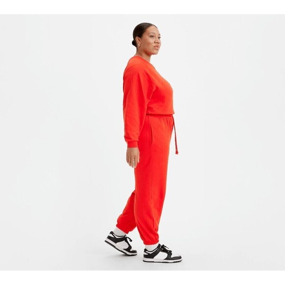 Levi's Women's Plus Size Comfy Cozy Sweatshirt & Jogger set Valiant Poppy 4X - Picture 2 of 14